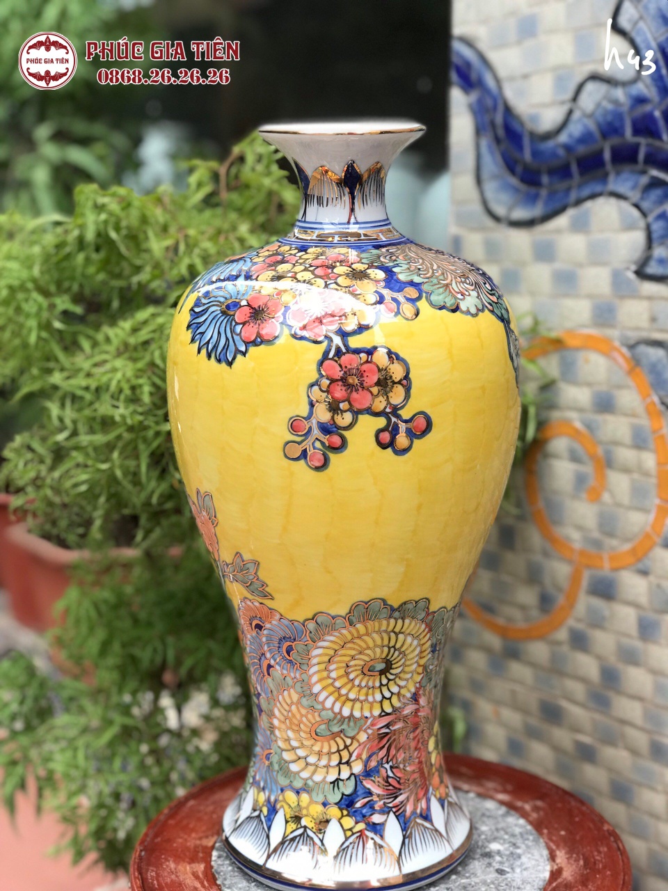 Chóe vẽ mai tước - men lam cổ - 20 lít