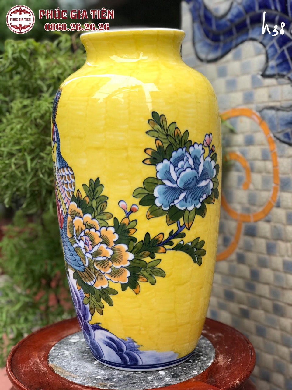 Chóe vẽ mai tước - men lam cổ - 20 lít