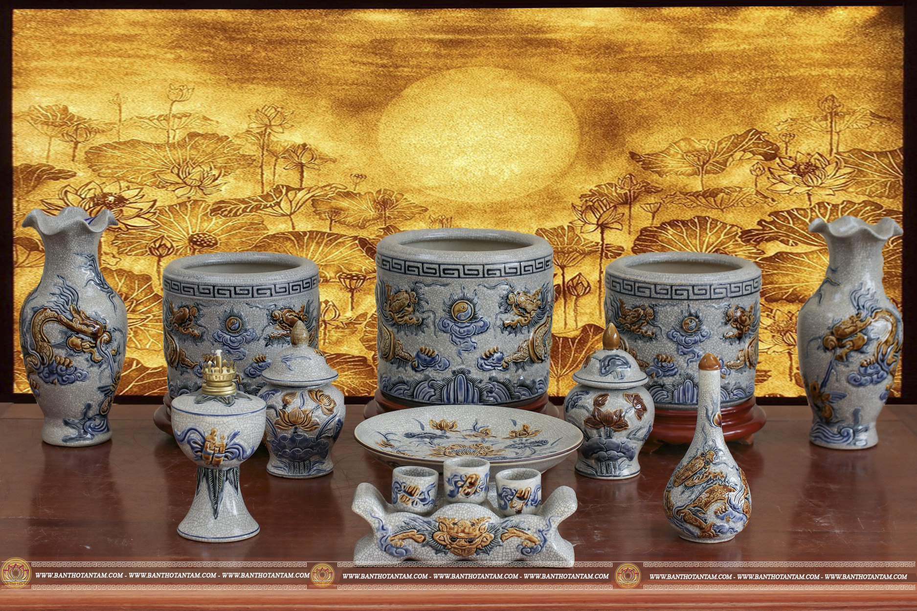 Bộ đồ thờ cúng sứ bát tràng Men Ngọc Vẽ Kỹ