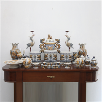 Bộ đồ thờ Bát Tràng gia tiên đầy đủ men rạn đắp nổi 3 bát hương